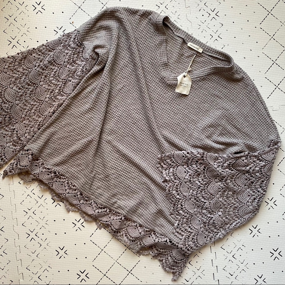 NWT lace bell sleeve waffle thermal top